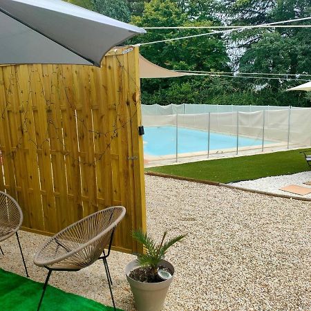 Au Mazet Du Parc Bed & Breakfast Ledenon Bagian luar foto