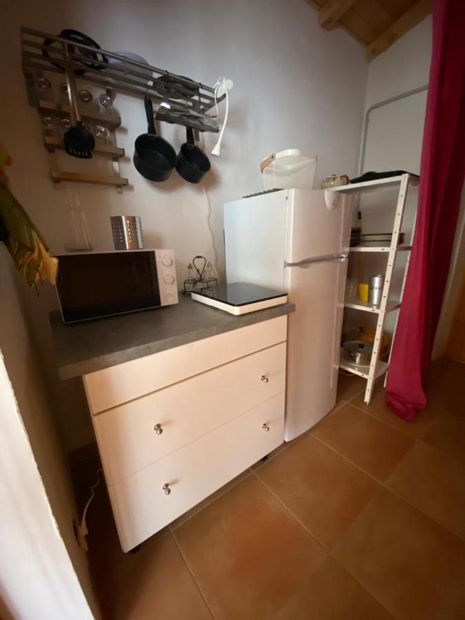 Au Mazet Du Parc Bed & Breakfast Ledenon Bagian luar foto