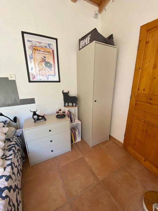 Au Mazet Du Parc Bed & Breakfast Ledenon Bagian luar foto